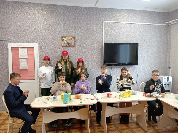 "Новый год к нам мчится!"