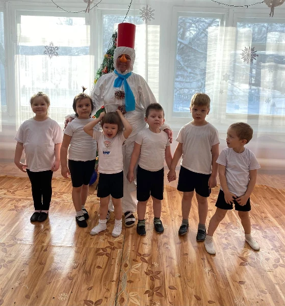 «Снеговик нас ждет на праздник»