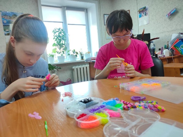 Мастер-класс «Плетение браслетов»